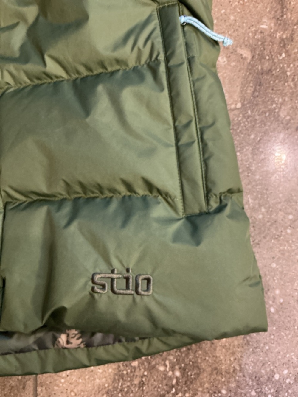 Stio Turnbolt down vest, NWT, S, Pine Forest green - Picture 7 of 13